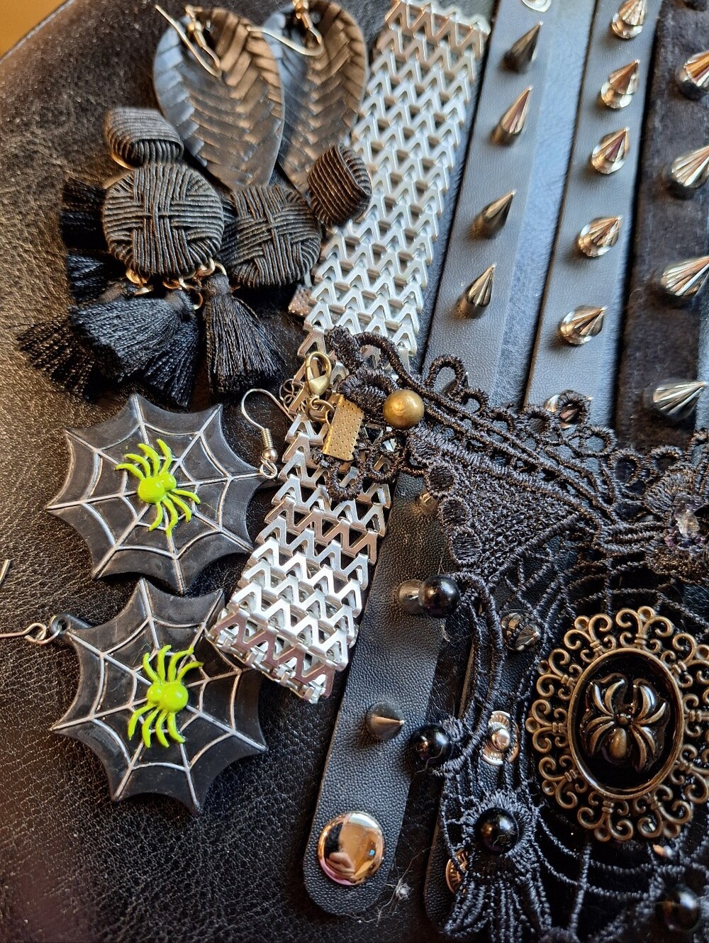 Black Gothic Lace Choker with Stud and Chain Accents Spider Lot Fashion DRESS UP - Picture 4 of 5